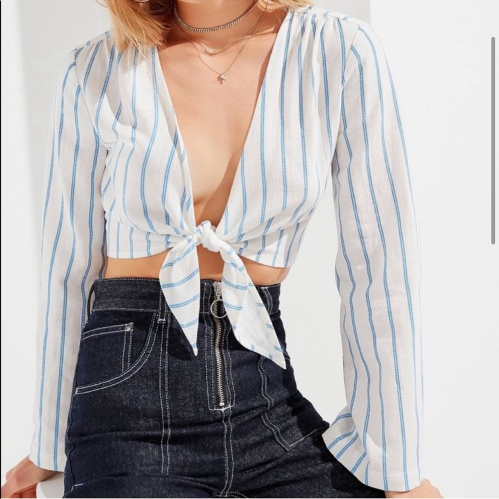 Urban Outfitters Tie Front Striped Crop Top NWT - Picture 2 of 5